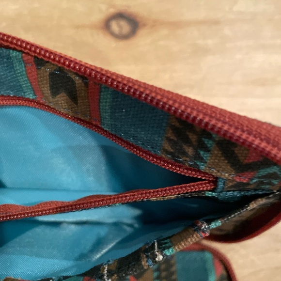 KAVU Large Zippered Southwestern Aztec Tribal turquoise Wallet Phone Case EUC - Picture 7 of 7